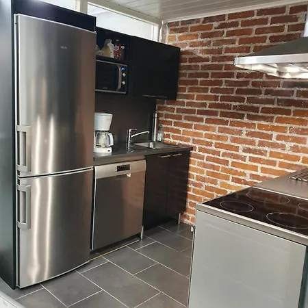 Rum i privatbostad Rahkeen Majoitus *